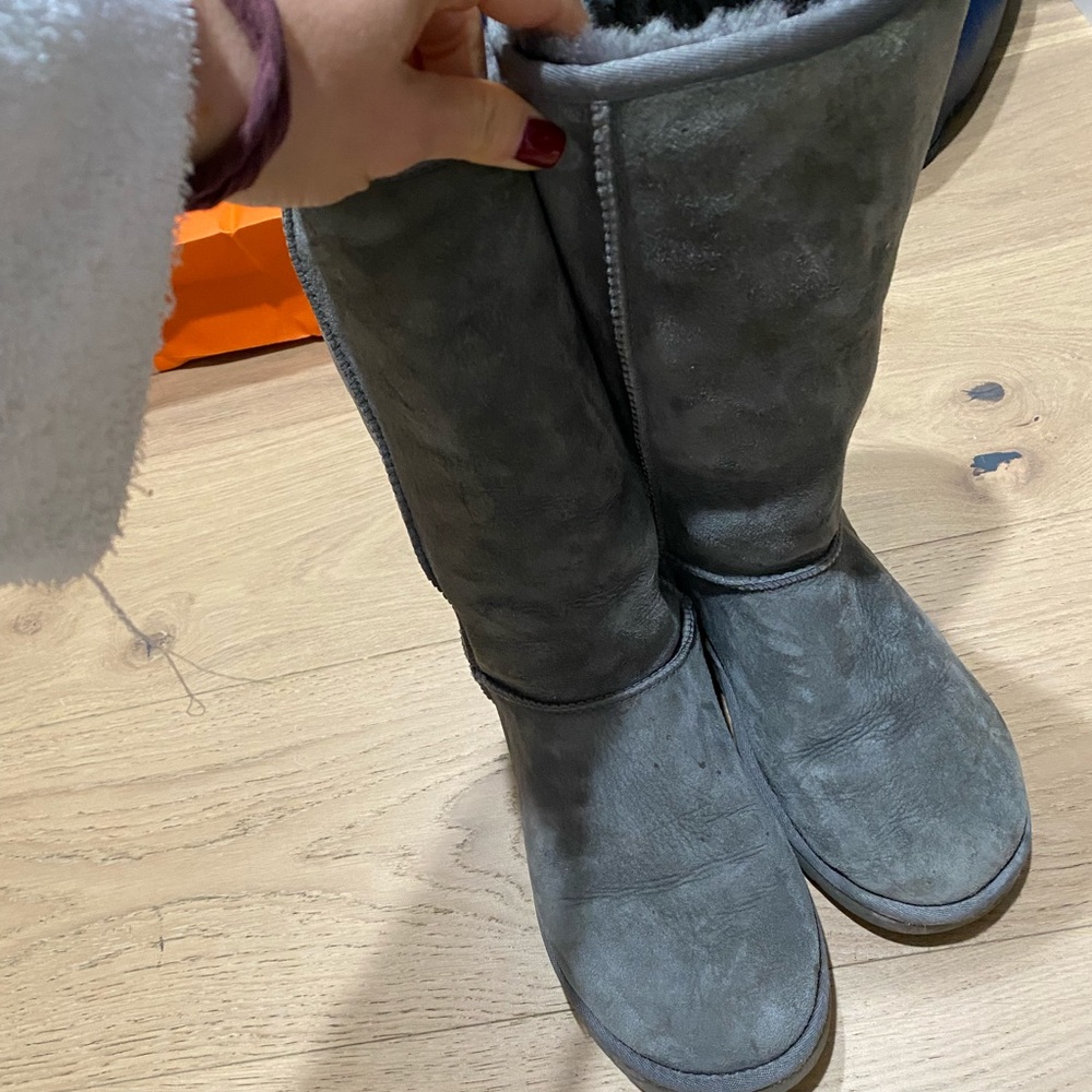 Ugg boots - Picture 7 of 7